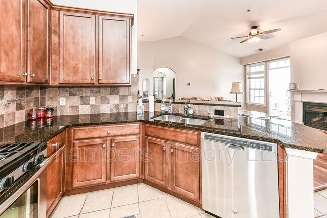 Foto del edificio - 512 Sunset View Terrace SE