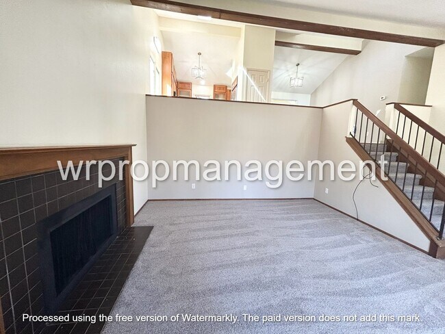 Foto del edificio - 1336 Winding Way