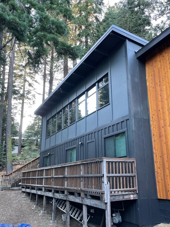 Building Photo - Tahoe City Four Bedroom House- Ski Lease