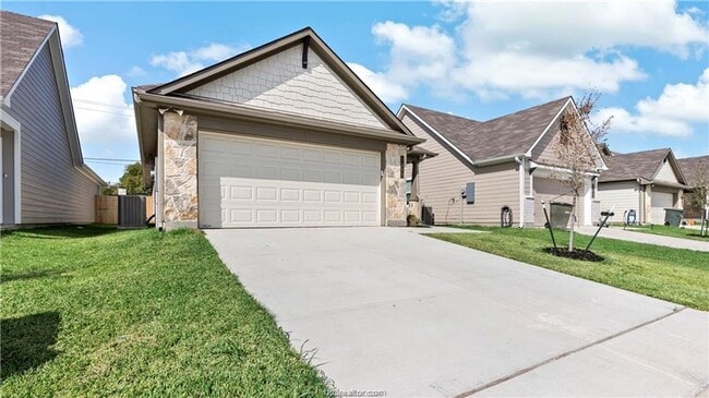 Building Photo - 3007 Stevens Dr