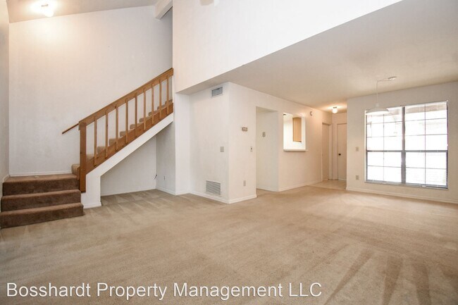 Building Photo - 2 br, 2 bath House - 5863 SW 8TH PL