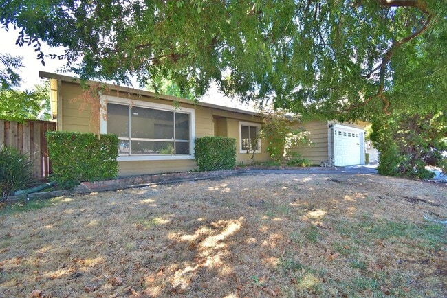 Foto del edificio - $4,390 4 BEDROOM GORGEOUS REMODELED SAN RA...