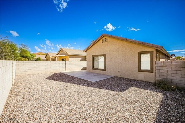 Building Photo - 1070 Canoga Peak Ave