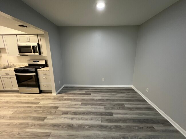 Foto del edificio - Sturbridge Apartments, LLC