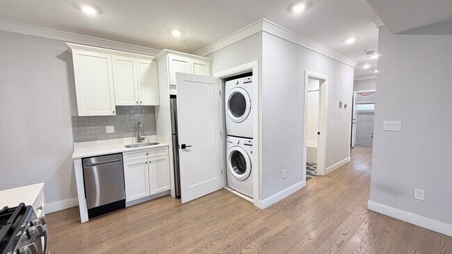 Photo - 93 George St Apartment