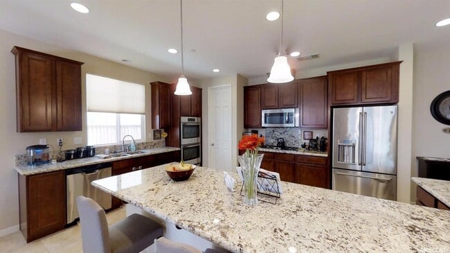 Building Photo - 691 N Oliveto Dr
