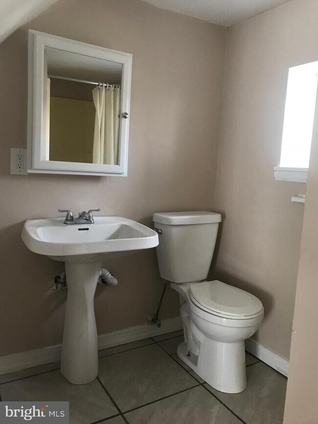 Foto del edificio - 1 Harding Ave