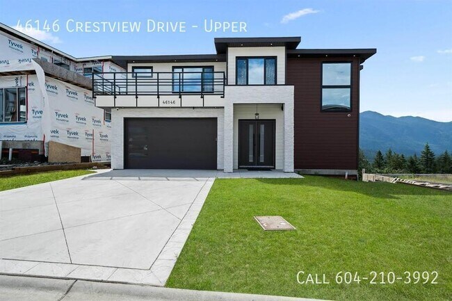 Photo du bâtiment - Modern Upper Home with Mountain views