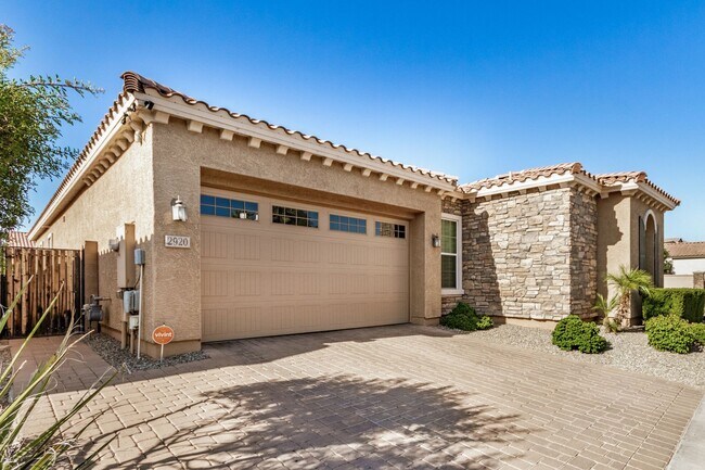 Foto del edificio - New Rental Listing in Madison Vistas