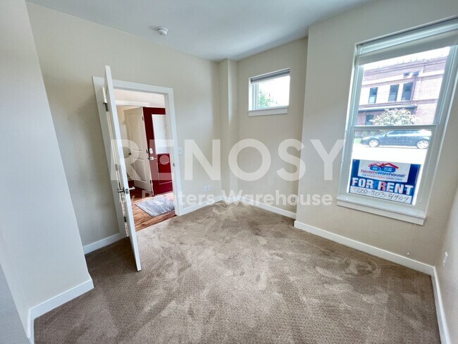 Foto del edificio - 770 24th St