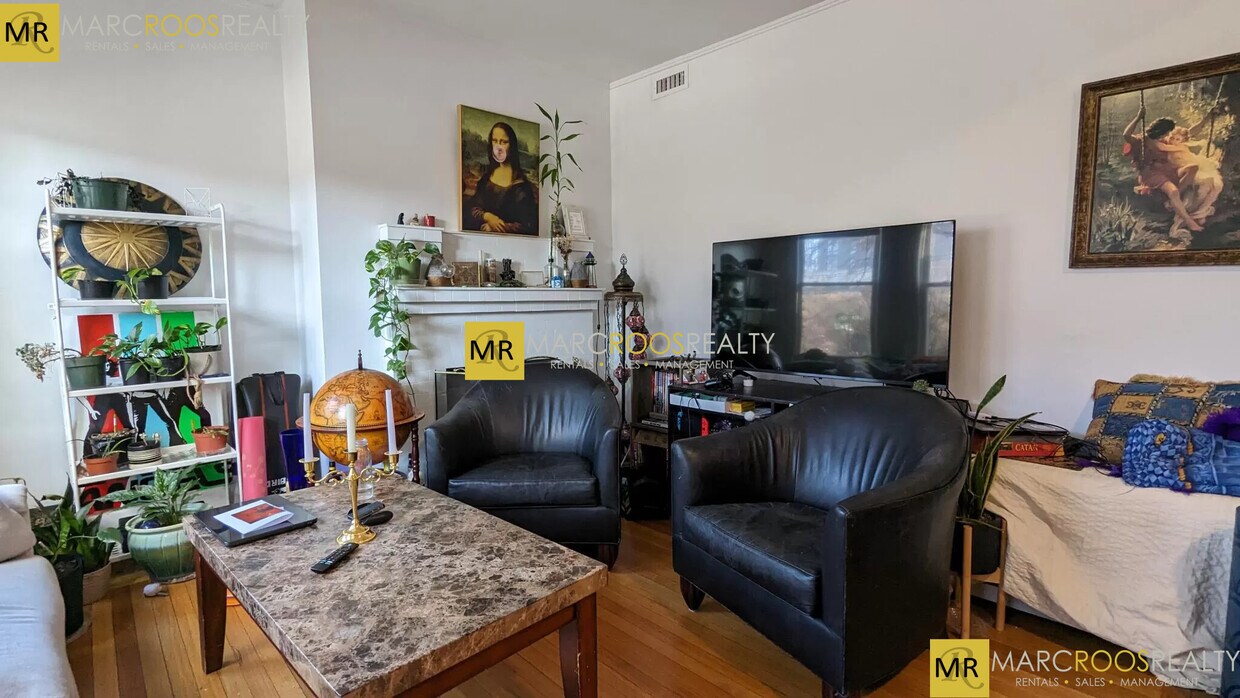 Primary Photo - 1550 Commonwealth Ave