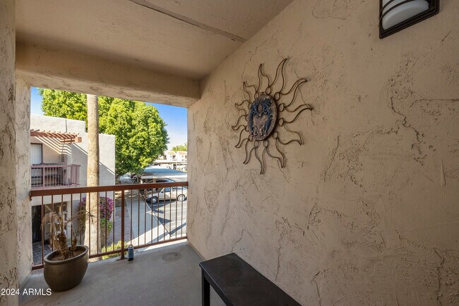 Foto del edificio - 9355 N 91st St