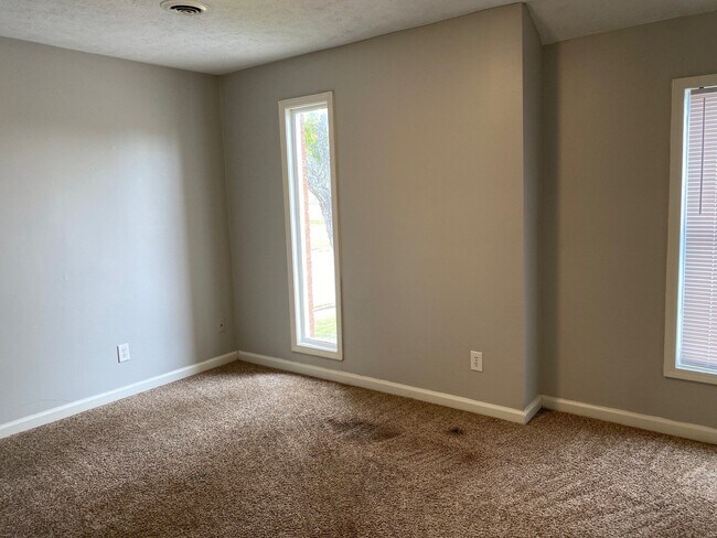 Foto del edificio - 289 Greenfield Dr