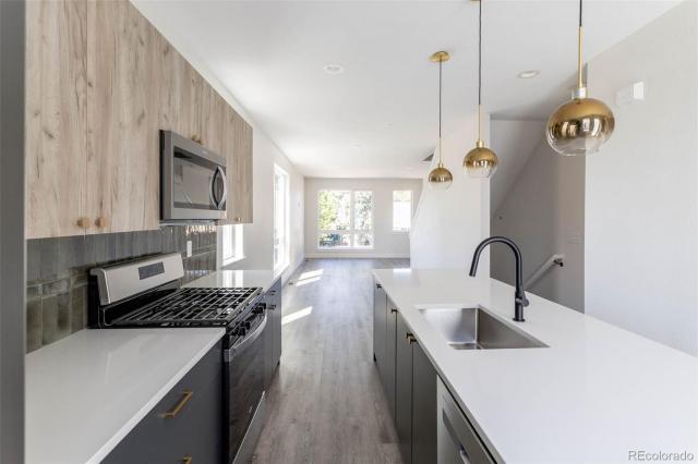 Building Photo - 2 bedroom in Lakewood CO 80214