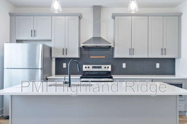 Photo - 700 N Dupont Ave Townhome