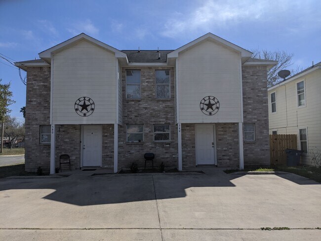 Foto del edificio - 536 waco st