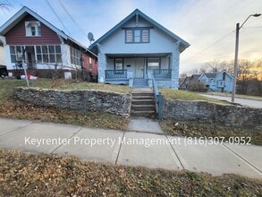 Building Photo - 1601 E 43rd St