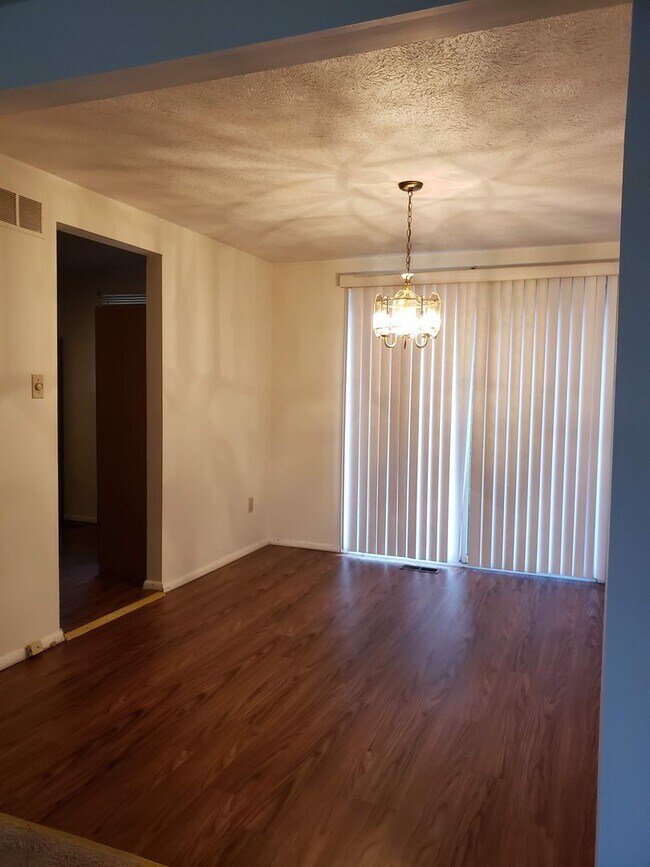 Foto del edificio - 3 Bedroom Townhouse in Quail Run