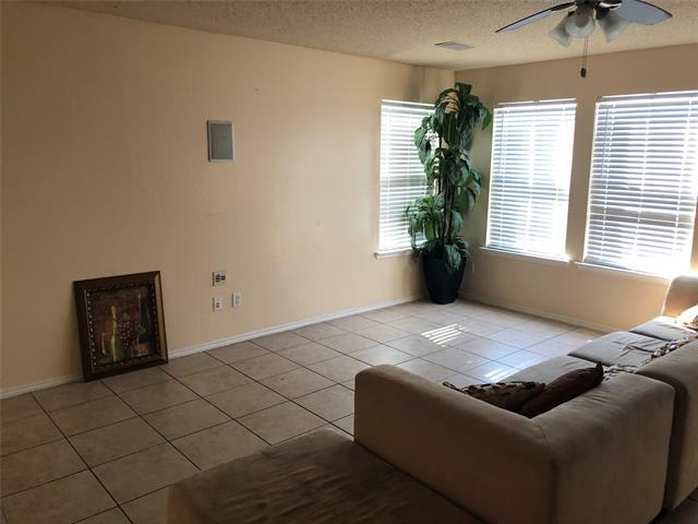 Building Photo - 3021 Helen Ln