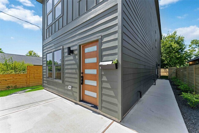 Foto del edificio - 5605 Tommye St