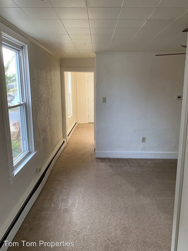 Building Photo - 111-113 Heisey Ave