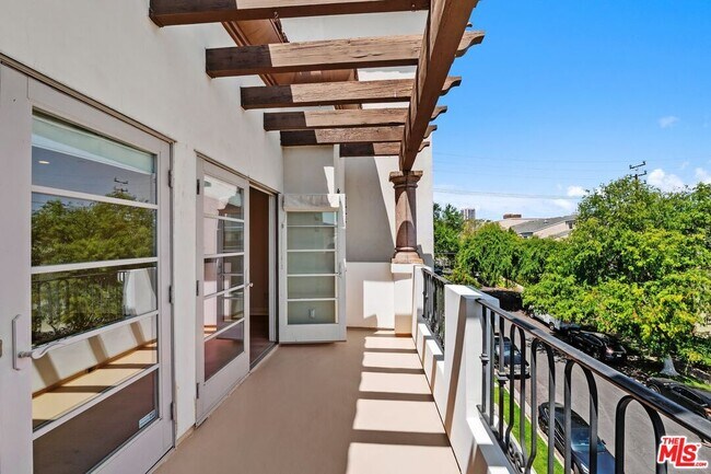 Foto del edificio - 1821 Fairburn Ave