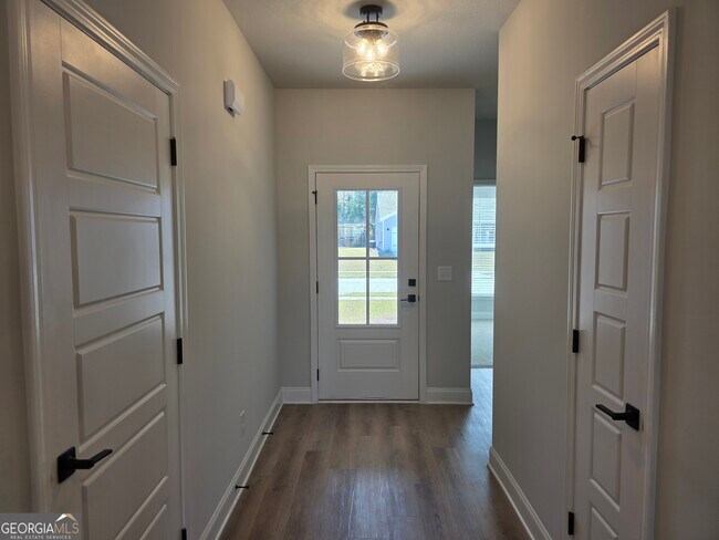 Foto del edificio - 330 Crosswinds Dr