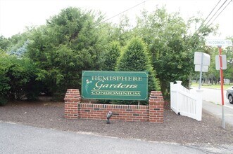 Building Photo - 65 McCormick Terrace