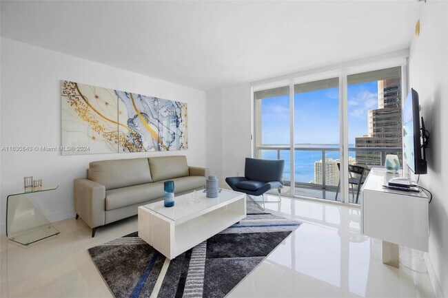 Building Photo - 485 Brickell Ave