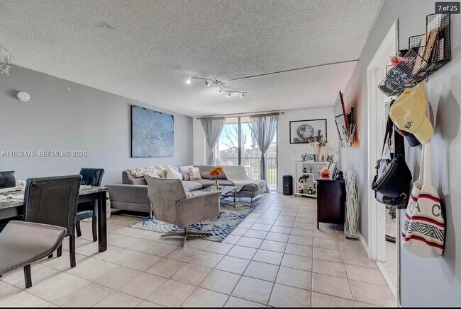 Foto del edificio - 5570 NW 44th St