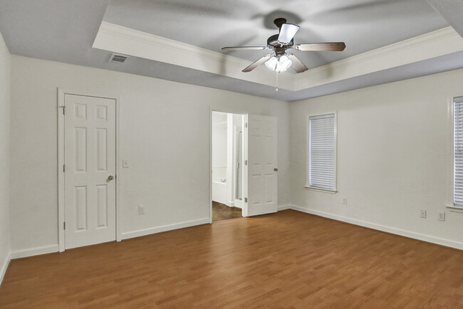 Building Photo - Beautiful Home for Lease!