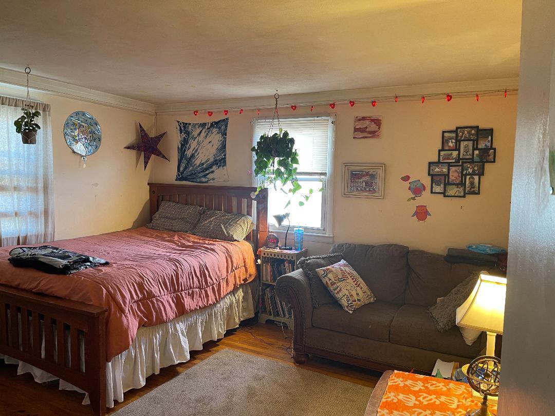 87 Salem St Unit 3rd FL, Lowell, MA 01854 Apartments in Lowell, MA