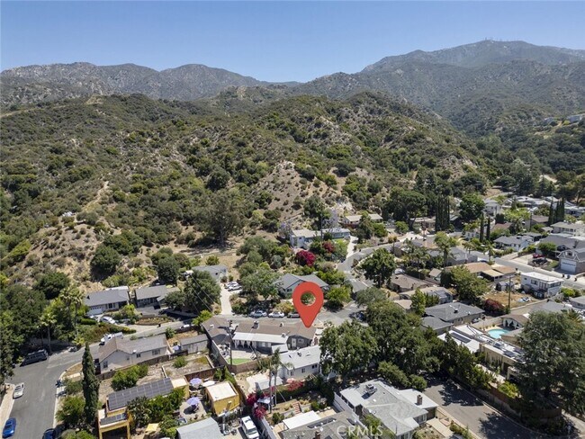 Foto del edificio - 6536 Tokay Rd