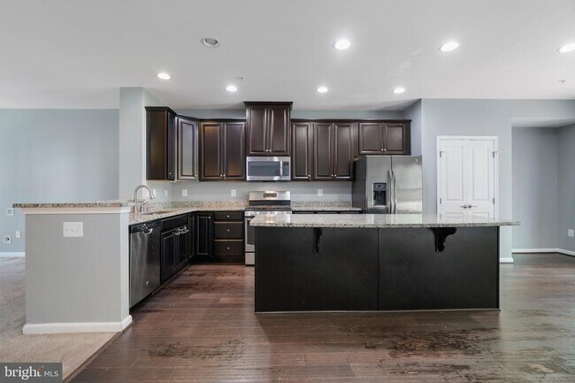 Foto del edificio - 2719 Prospect Hill Dr