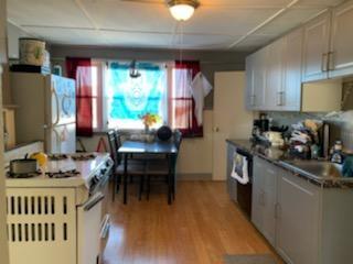 Foto del edificio - 197 Standish Ave