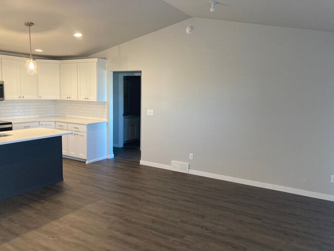 Building Photo - Modern Townhomes Available Now