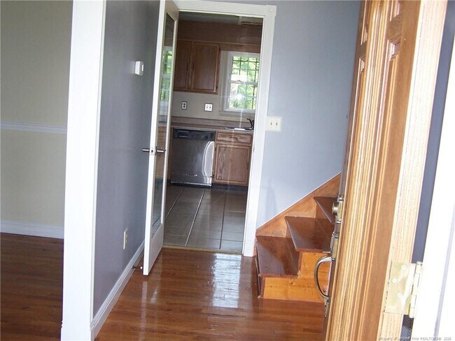 Building Photo - 7719 Temperance Dr