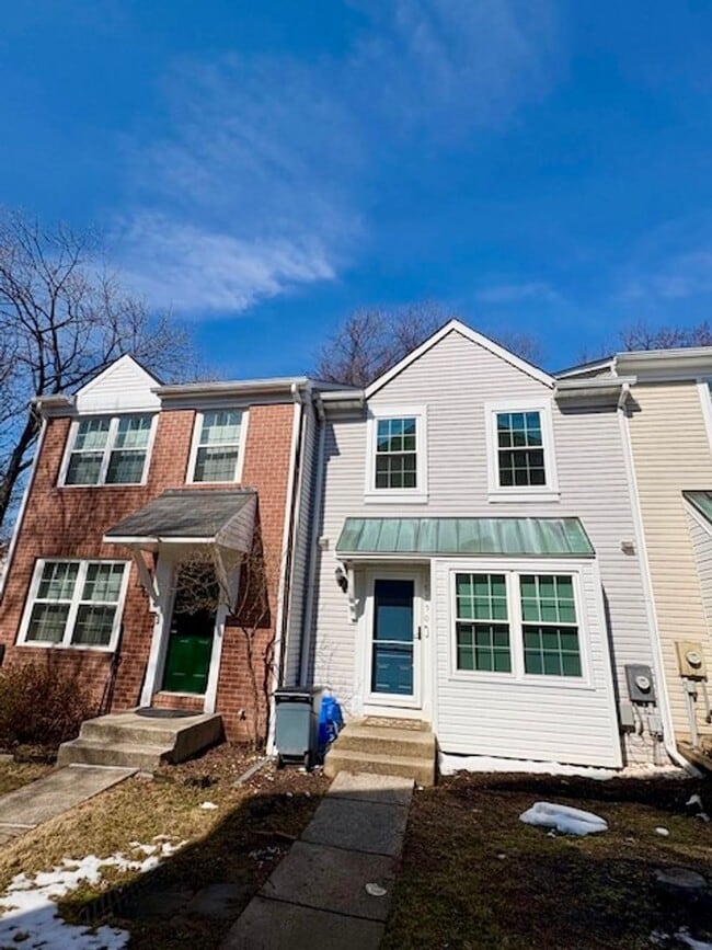 Building Photo - 18250 Paladin Dr