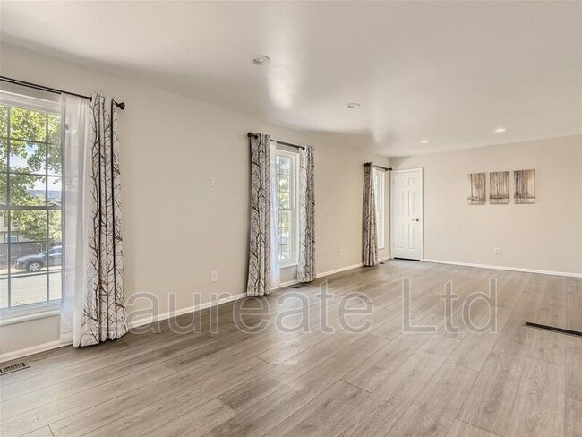 Foto del edificio - 2127 S Ivory St