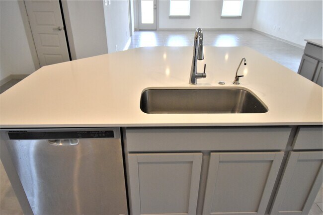 Foto del edificio - 4023 Yonkers Valley Ln