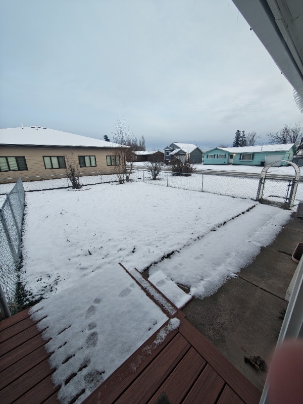 Building Photo - 205 Rosewood Dr