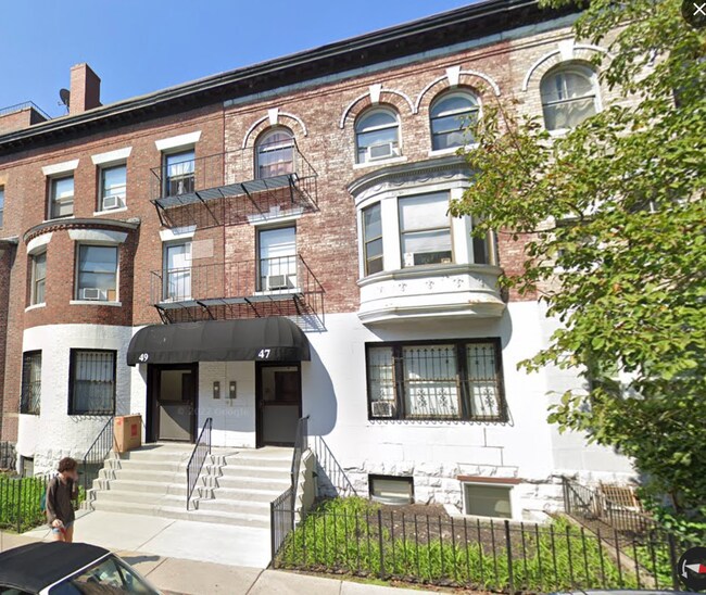 Building Photo - 49 Hemenway St
