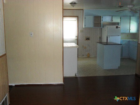 Building Photo - 910 San Antonio St