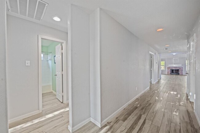 Foto del edificio - 9626 Winter Bloom Ln