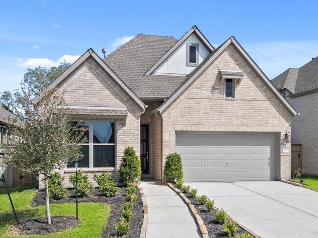 Building Photo - 1942 Waters Branch Dr