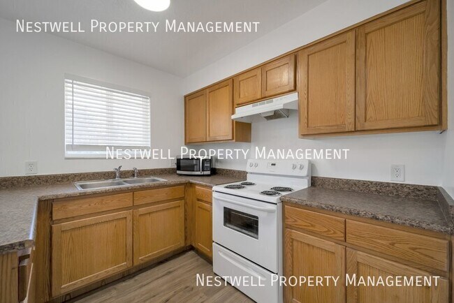 Building Photo - 331 E 1000 N