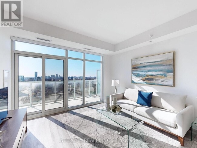 Building Photo - 3220 Sheppard Ave E