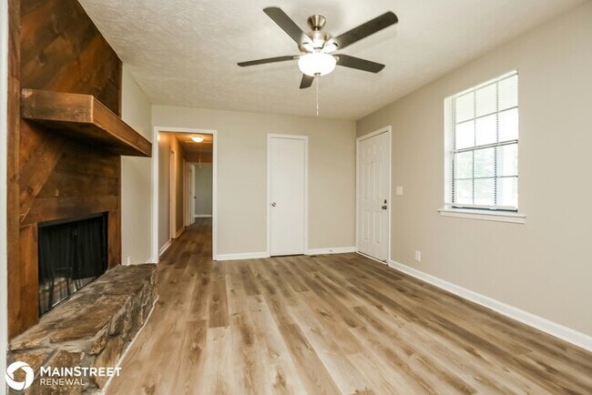 Foto del edificio - 637 Rehnea Dr, Old Hickory, TN 37138