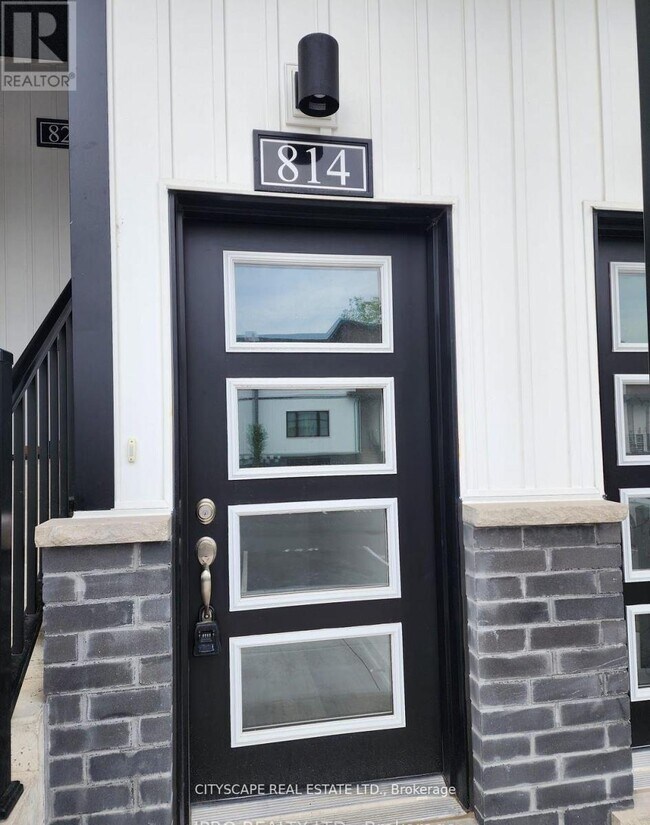 Photo du bâtiment - 814 - 4263 FOURTH AVENUE