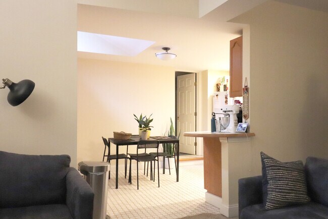 Foto del edificio - 1090 Beacon St
